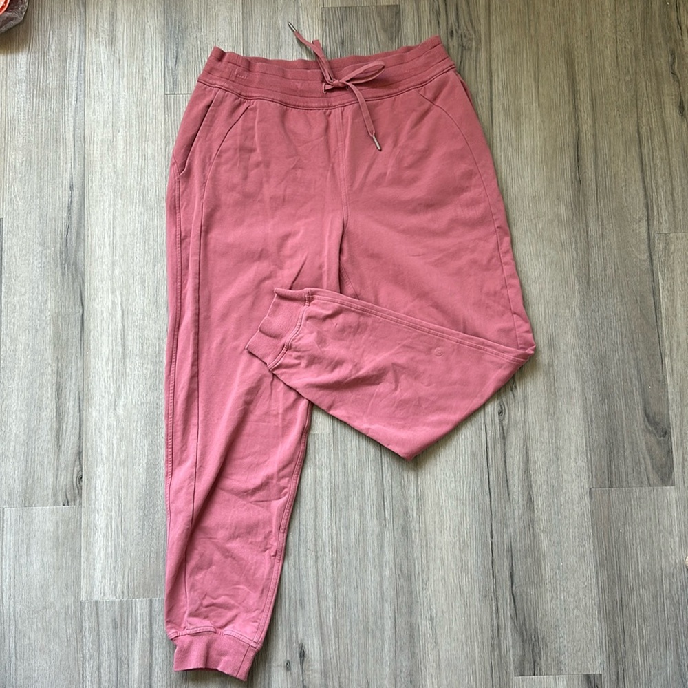 Lululemon scuba Joggers Size 10